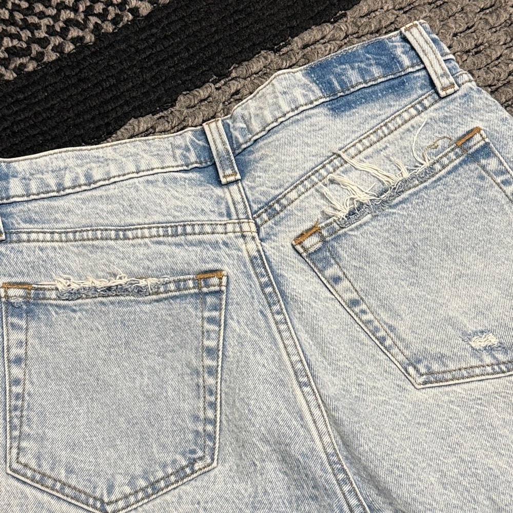 Abercrombie & Fitch The Dad Jeans Women’s 25 Distressed Light Wash Straight - Picture 7 of 8